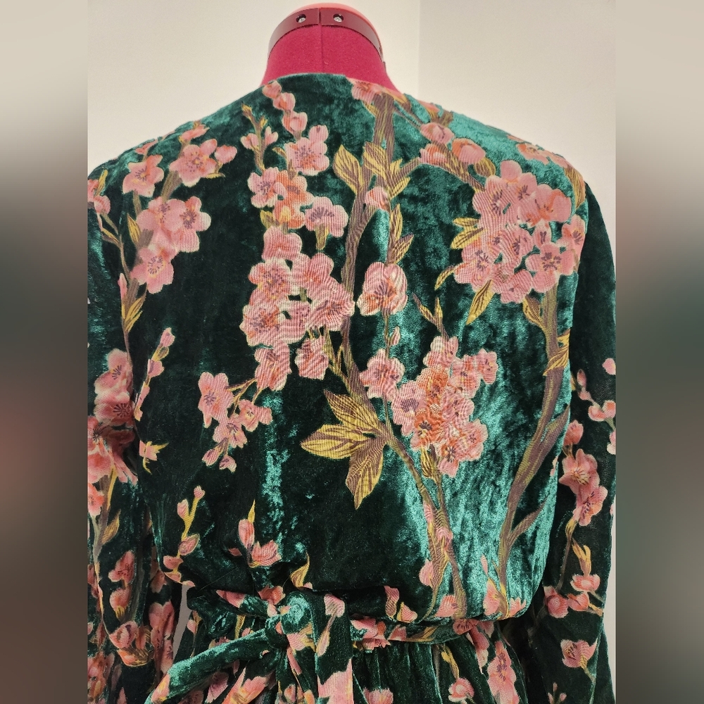 Buffalo By David Bitton Velvet Floral 'Sutter' Wrap Around Dress - Picture 7 of 10